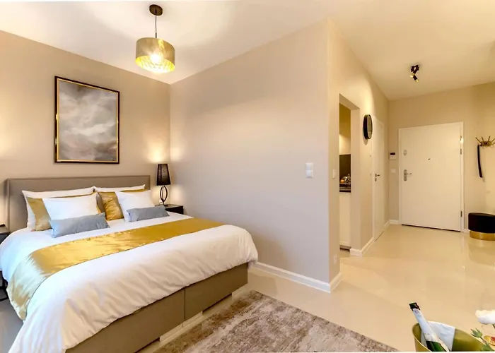 Champagne 公寓 格但斯克