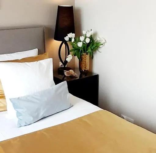 Champagne アパート